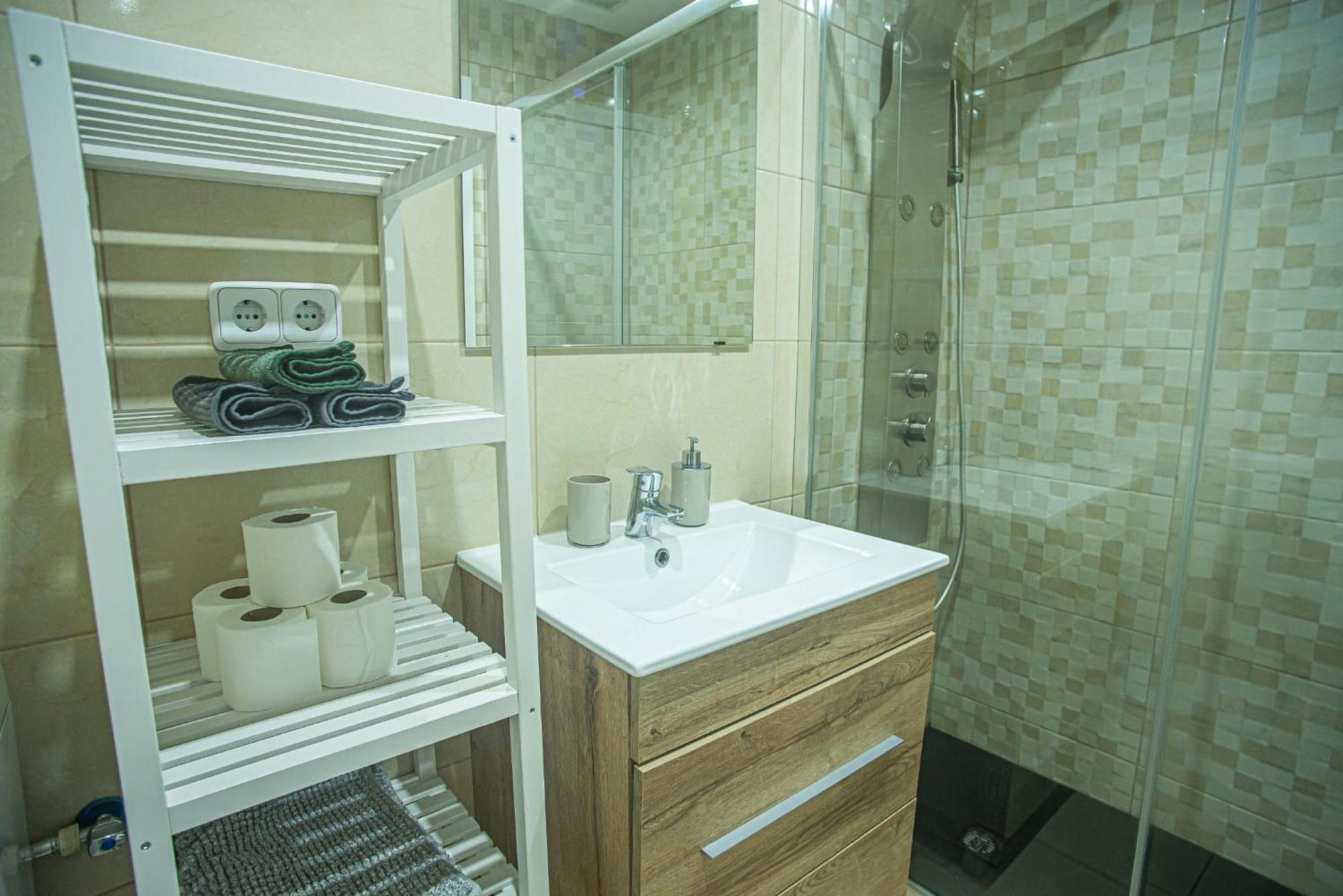 Apartmán Centro Historico Parking Vt-13960 Alcalá de Henares Exteriér fotografie